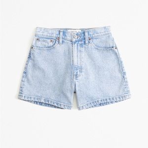 Abercrombie & Fitch Curve Love 4” Mom Short